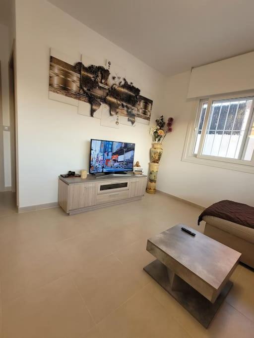 Chalet Adosado Acogedor Busot Alicante Buitenkant foto